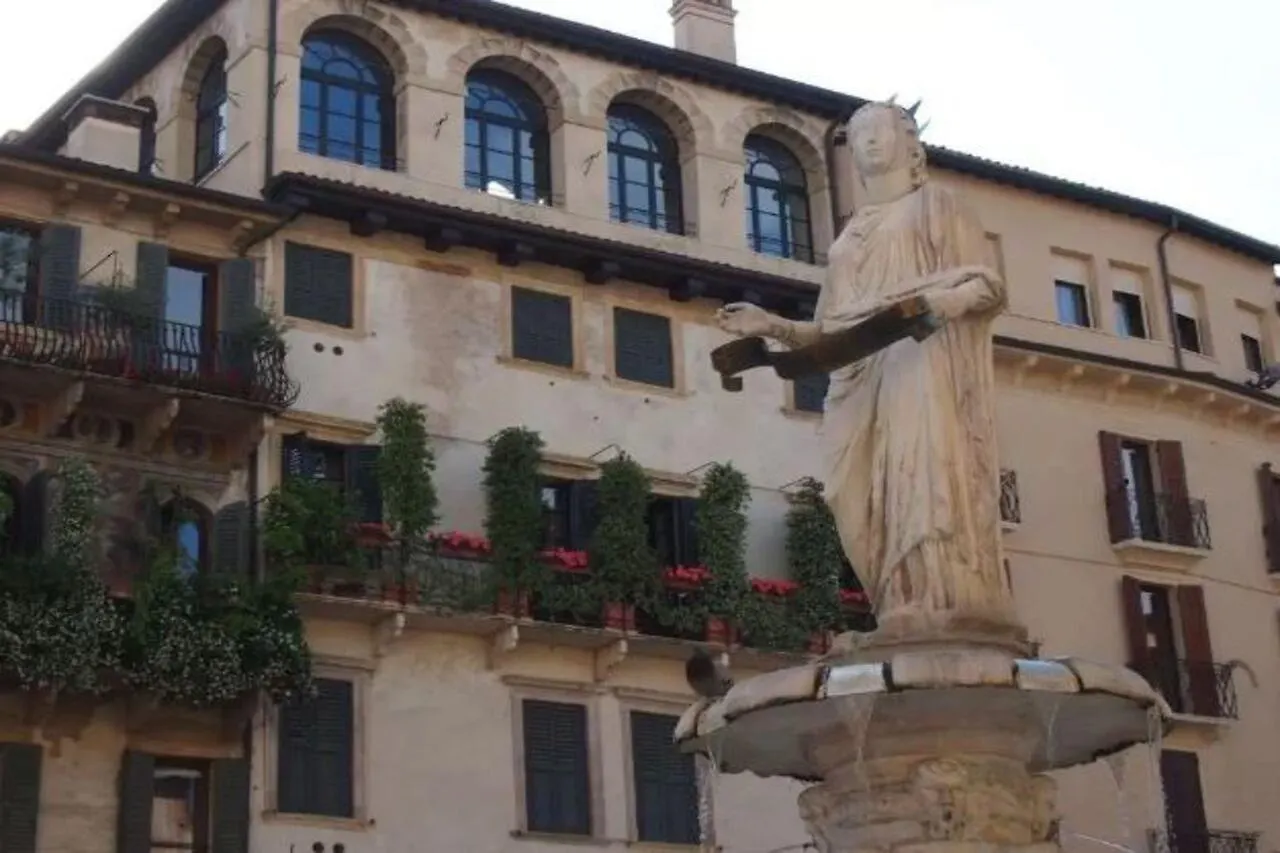 Truly Verona Aparthotel