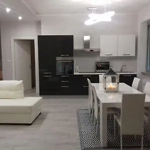 Arcadia Apartment